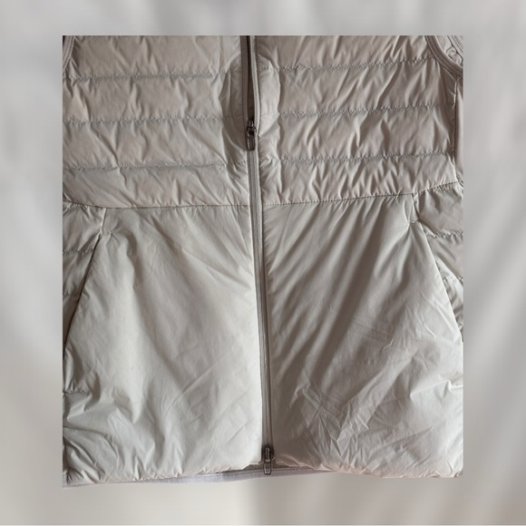 Lululemon Down For A Run Vest - Picture 7 of 8